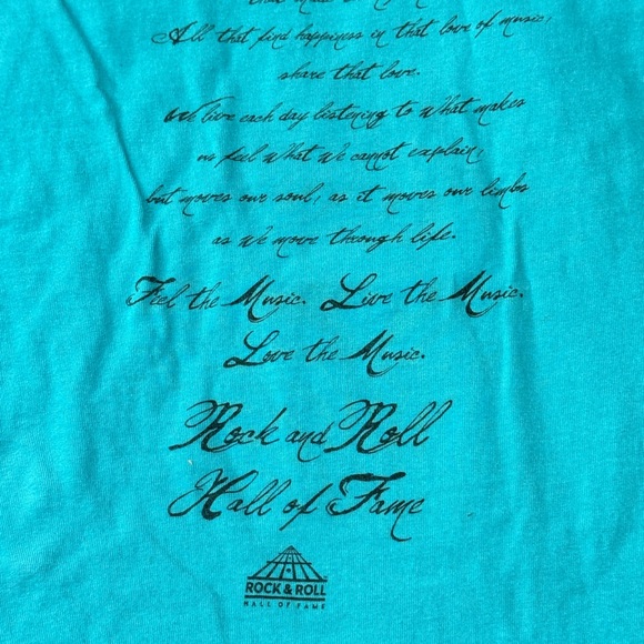 Rock ‘n’ roll Hall of Fame Short Sleeve T-shirt.  Size Small.  100% Cotton. - Picture 8 of 10